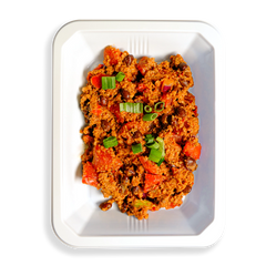 A hearty serving of chili fills this black to-go container, garnished with a light sprinkle of fresh green onions. This flavorful and satisfying meal is crafted for those who prioritize healthy eating without compromising on taste.